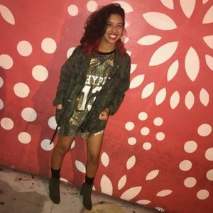 Meet your Posher, Aisha